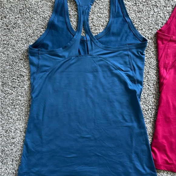 Lot of Athleta XS tanks. EUC. - Picture 5 of 6
